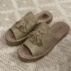 lightly worn sandals